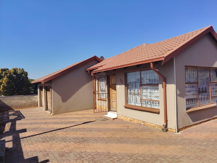 3 Bedroom Property for Sale in Tlhabane West North West